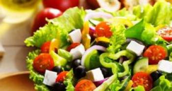 Классический салат «Греческий» с брынзой