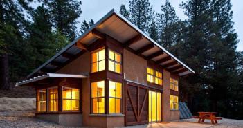 Domy v štýle horskej chaty, štýlové prvky, projekty, usporiadanie a dizajn Exteriér horskej chaty v modernom štýle