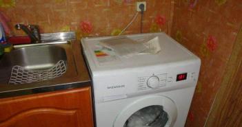 Ako pripojiť práčku v kuchyni a integrovať ju do zostavy