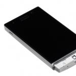 Sony Xperia U ST25i -arvostelu: Xperiassa on vivahteita