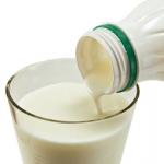 Kefirin ja fermentoidun paistetun maidon välinen ero